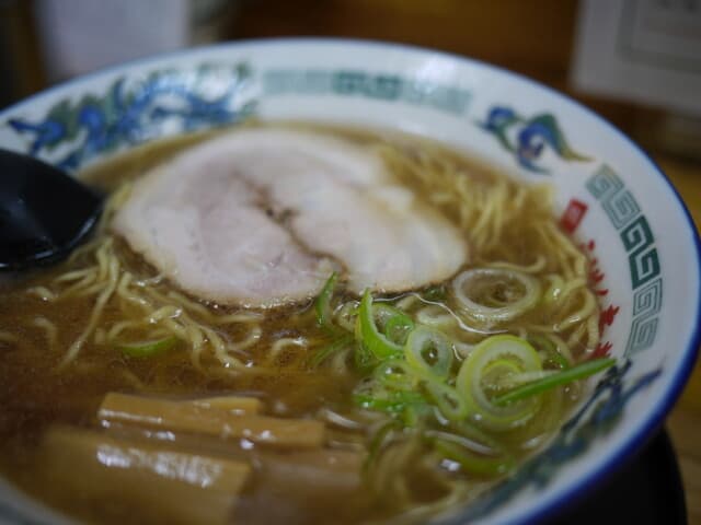 Asahikawa Ramen Aoba Honten: классический сёю-рамен