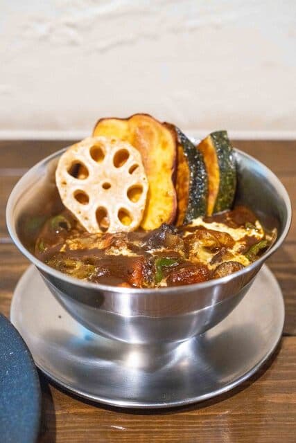 Ichimonji Curry Ten: насыщенный карри в европейском стиле