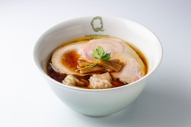Japanese Ramen Noodle Lab Q: изысканный рамэн с нибоси