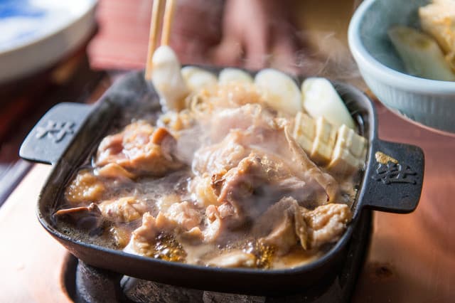 Sukiyaki-Botan: историческое куриное сукияки