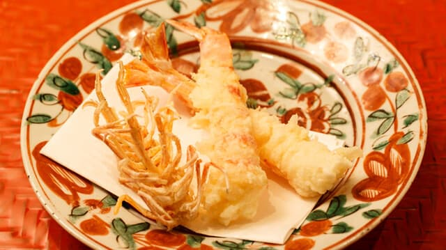 Tempura Fukamachi: эталонная темпура с акцентом на ингредиенты