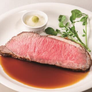 Beer Hall Lion Ginza nanachome ten: старейший пивной зал Японии
