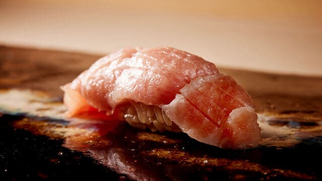 Sushi Takahashi: образцовые суши в стиле эдомаэ