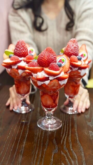 FRUITS SUGI: авторские парфе из сезонных фруктов
