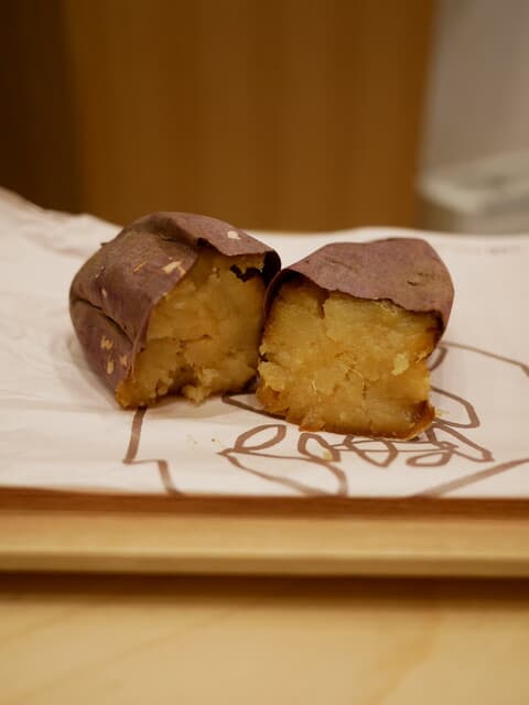 Ginza Tsuboyaki Imo: батат, запечённый в глиняных кувшинах