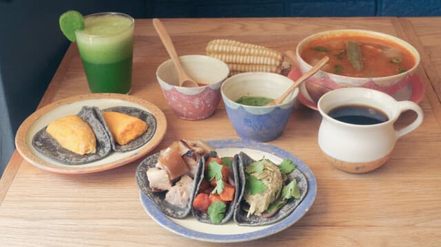Los Tacos Azules: авторские тако на голубой кукурузе