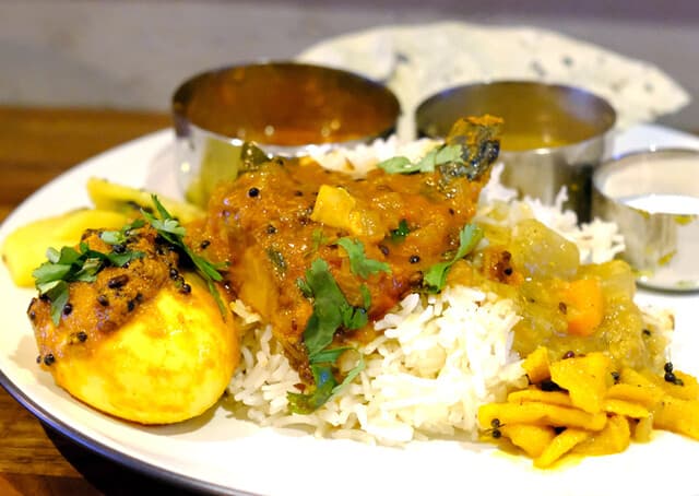 Spice Bar Mon Curry: южно-индийские карри-сеты