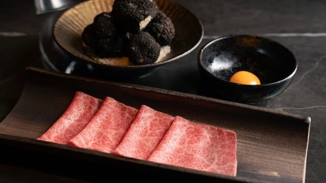 YORONIKU TOKYO Azabudai Hills: якинику-омакасе в отдельных кабинетах
