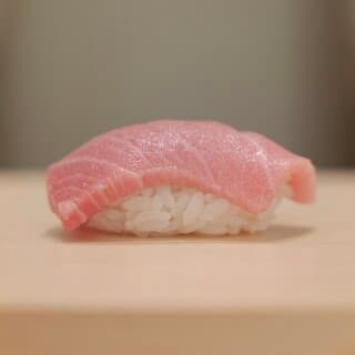 Sushi Meino: авторские омакасе в стиле эдомаэ