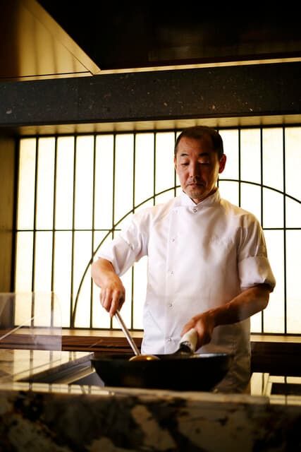 KOBAYASHI: современная китайская кухня за стойкой шефа