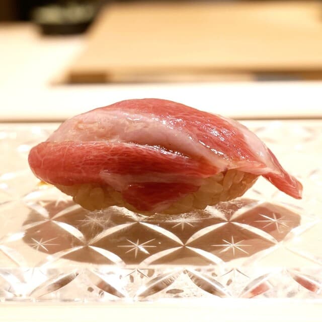 Sushi Nanba Yotsuya: омакасе с температурным контролем