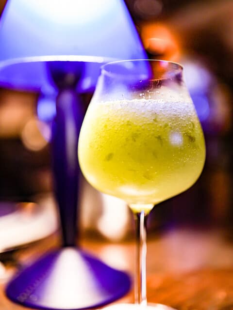 The Bar CASABLANCA: спикизи-бар с фруктовыми коктейлями