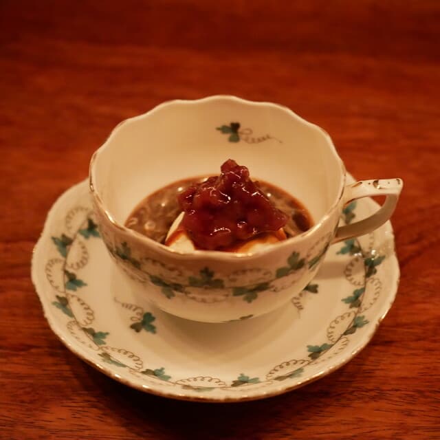 Cafe Suzuki: театральный кофейный десерт и эспрессо