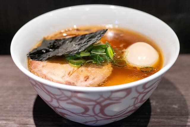 China Soba Ya Honten: прозрачный рамен сёю и сио