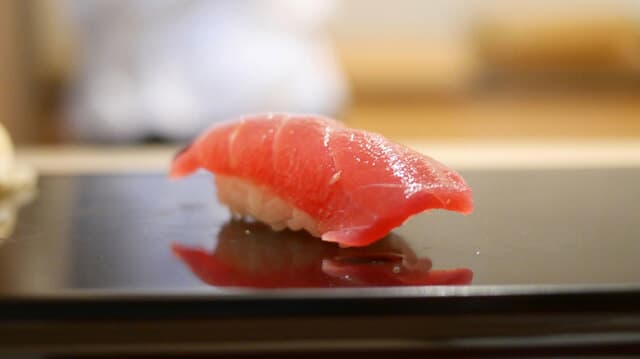 Sushi Otowa: эдомаэ-омакасэ за стойкой в частном доме