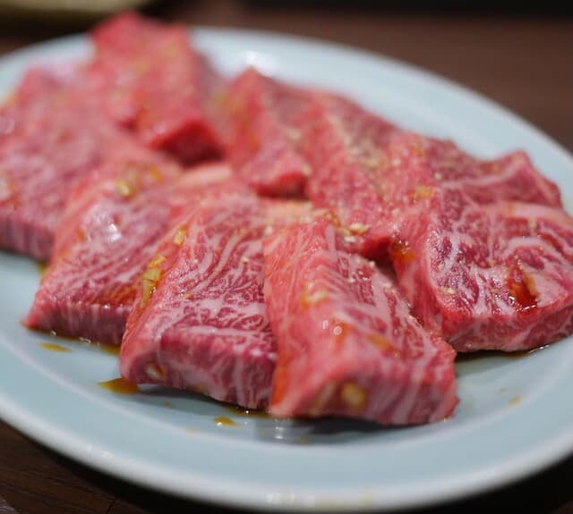 Sumibi Yakiniku Horumon Sawaishi: эталонное якинику и хорумон