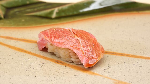Sushi Kibatani: омакасэ эдомаэ из рыбы залива Тояма