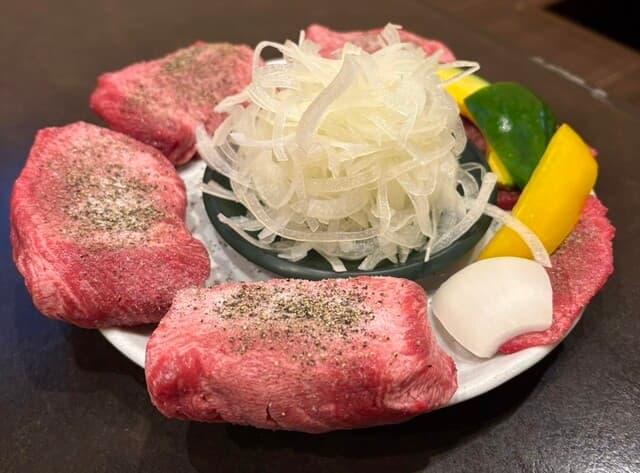 Aburi Yakiniku Osa: якинику со знаменитым говяжьим языком