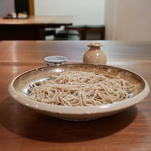 Sanjiro: дзару-соба ручной нарезки, единый обеденный сет