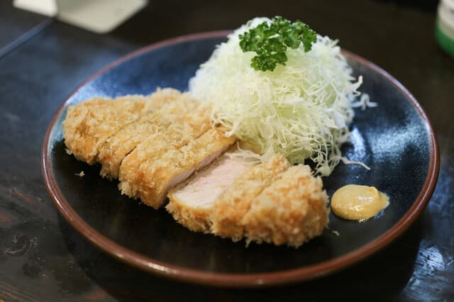 Tonkatsu Rikitei: образцовый тонкацу медленной прожарки
