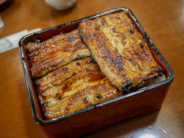 Unagi no Matoi: угорь по-кантоски, на пару и на гриле