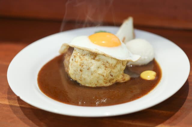 Hamburger Steak Shokudo Enomoto Yoshihiro Shoten: гамбург-стейки «сделай сам»