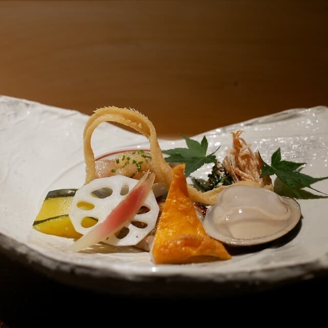 Japanese cuisine Takamitsu: киотский кайсэки за стойкой