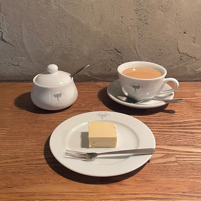 ELEPHANT FACTORY COFFEE: авторский кофе тёмной обжарки