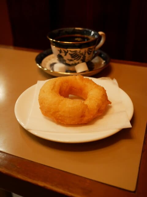 Rokuyosha Coffee Ten: классическая киссатэн эпохи Сёва