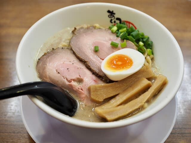 Aitsu no Ramen Kataguruma Honten: густой и пенистый рамэн