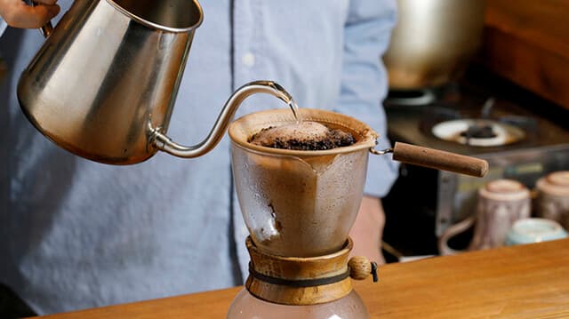Ichikawa Ya Coffee: кофе и сэндвичи с фруктами