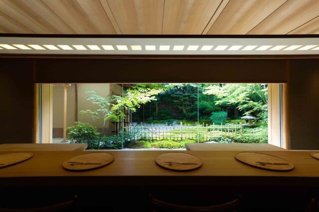 Higashiyama Ogata: сезонная кухня кайсэки в Киото