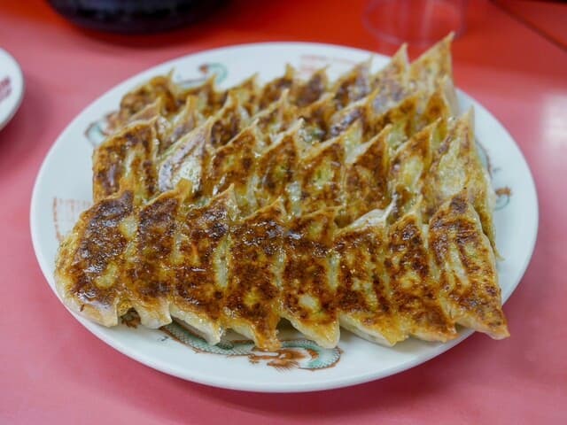 Marusho Gyoza Ten Honten: гёдза со сверхтонким тестом