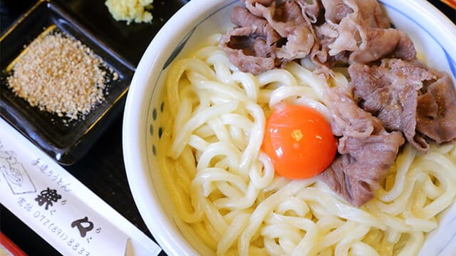 Tezukuri Udon Rakuraku: удон с уникальной эластичной текстурой