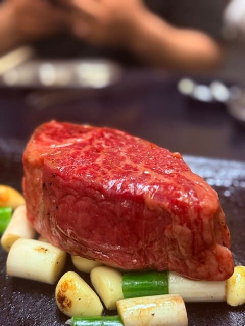 Yakiniku Katsuragi: классический якинику за стойкой
