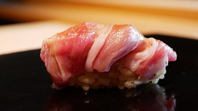 Sushi Sanshin: авторские суши с контролем температуры