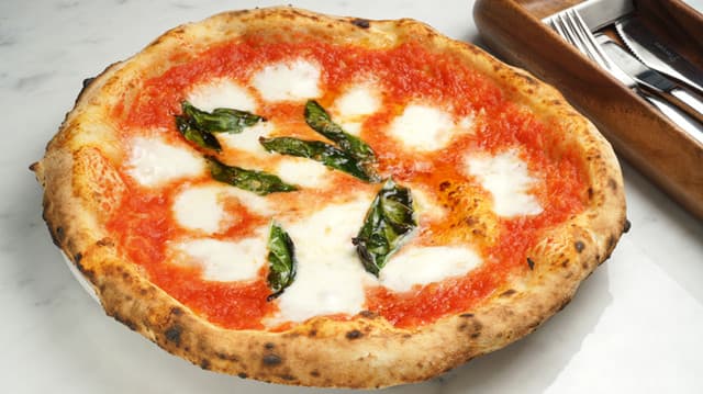 PIZZERIA NAPOLETANA ASSO DA YAMAGUCHI at Nakazaki-cho: отмеченная наградами неаполитанская пицца