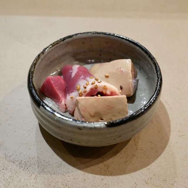 Yakitori Taniguchi Tenjinbashi: омакасе из курицы косака-дори