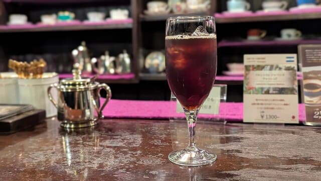 Akaneya Coffee Ten: классическая киссатэн с кофе ручной заварки