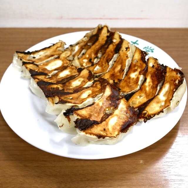 Gyoza Daigaku: классические гёдза Кобе с мисо-соусом
