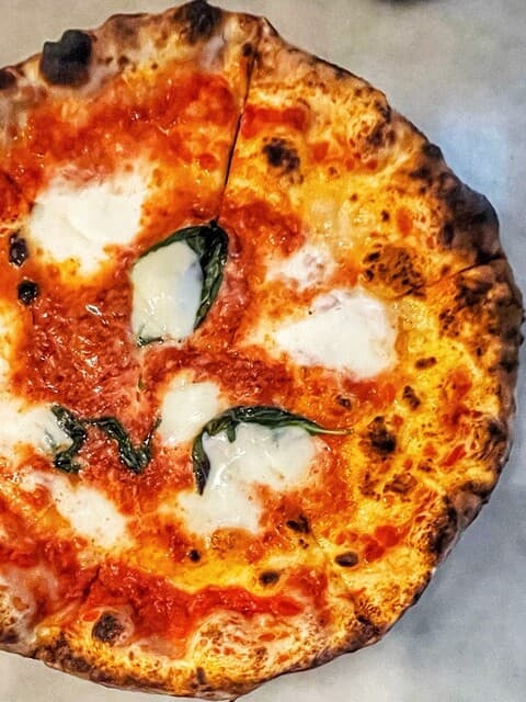 Pizzeria Azzurri: настоящая неаполитанская пицца