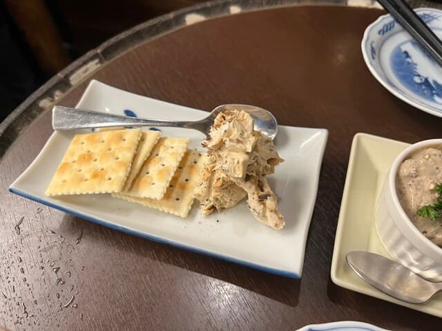 Tachinomi Dokoro Tanakaya: стоячий бар с морепродуктами