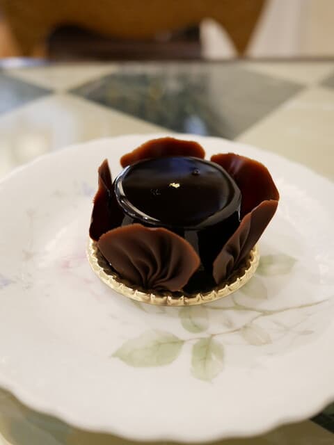 Gateau des Bois A Ra Maison: французская кондитерская мирового класса