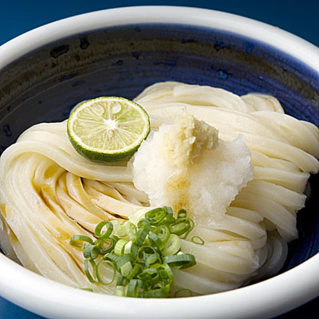 Honkaku Teuchi Udon Okasen: удон ручной нарезки с темпурой