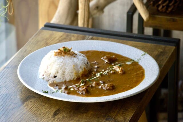 Sachia Beef Stroganoff: специалист по бефстроганову