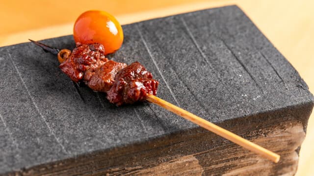 Yakitori Mako: якитори-омакасе на углях бинтёан