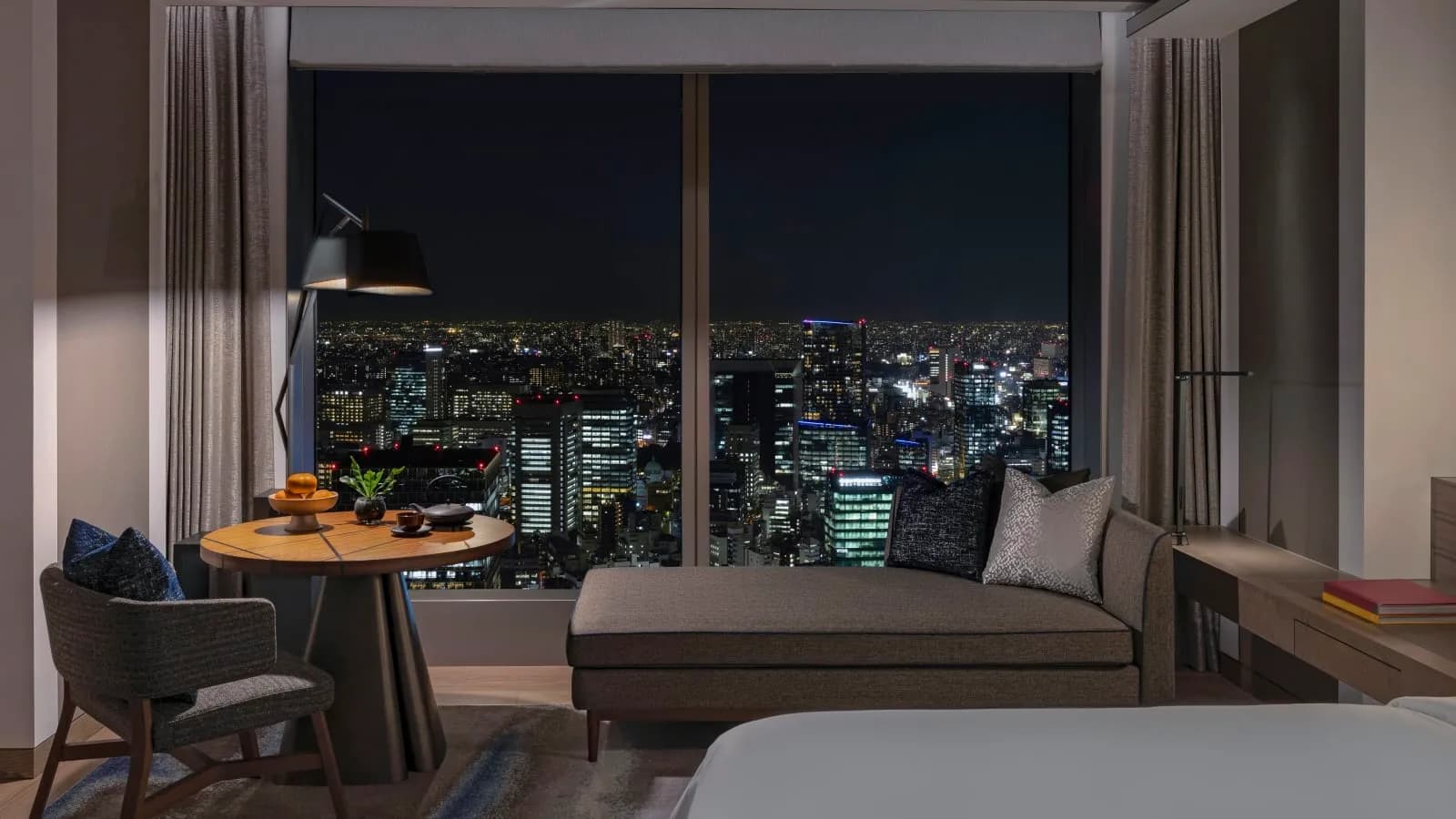 Four Seasons Hotel Tokyo в Отэмати - 4